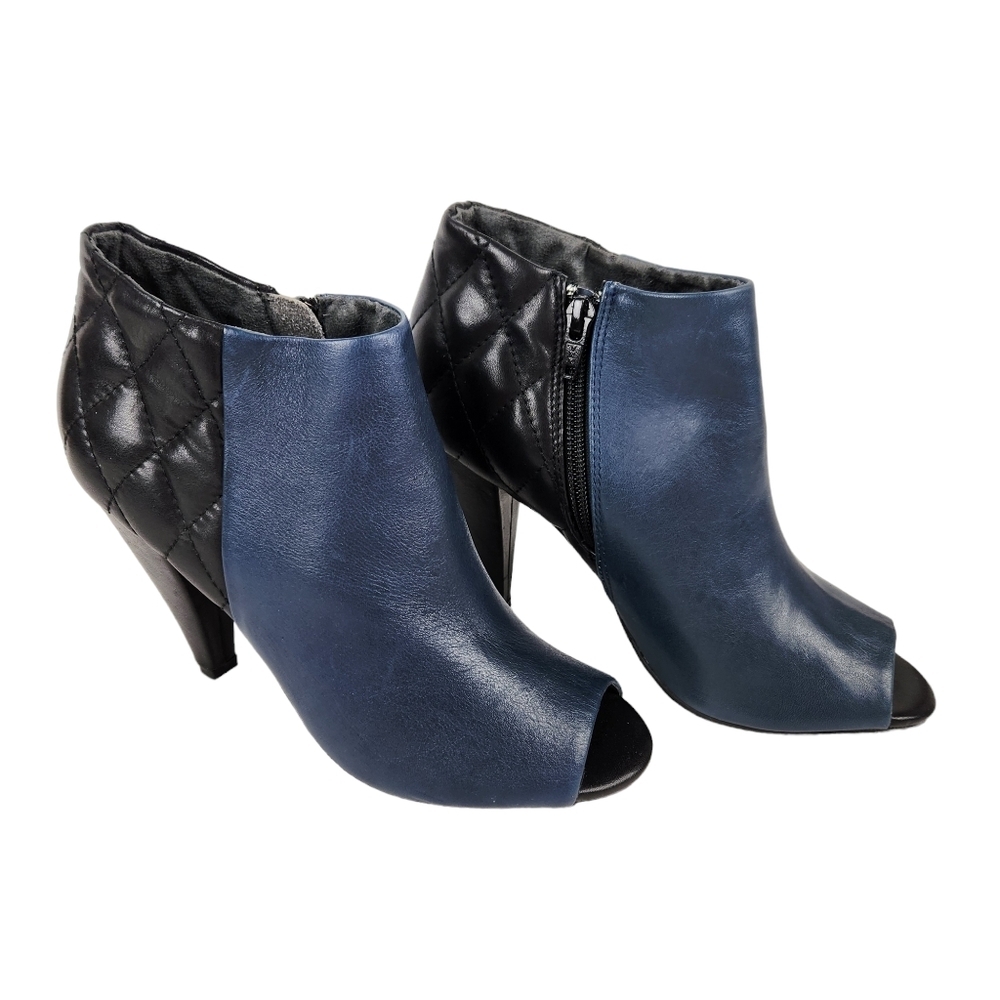 Seychelles Amusing Leather Peep Toe Diamond Quilted Ankle Boots Womens Size 7